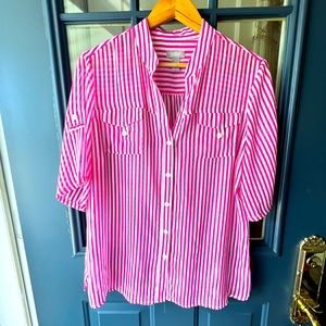 Super fun Chico’s Top with Metallic Gold Dots